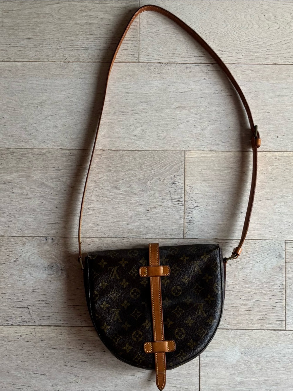 Authentic Louis Vuitton Monogram Crescent Crossbody Bag with Tan Leather Strap - Picture 2 of 4